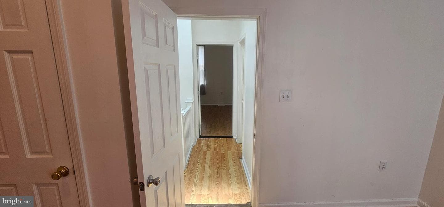 2548 Oswego Avenue photo 14