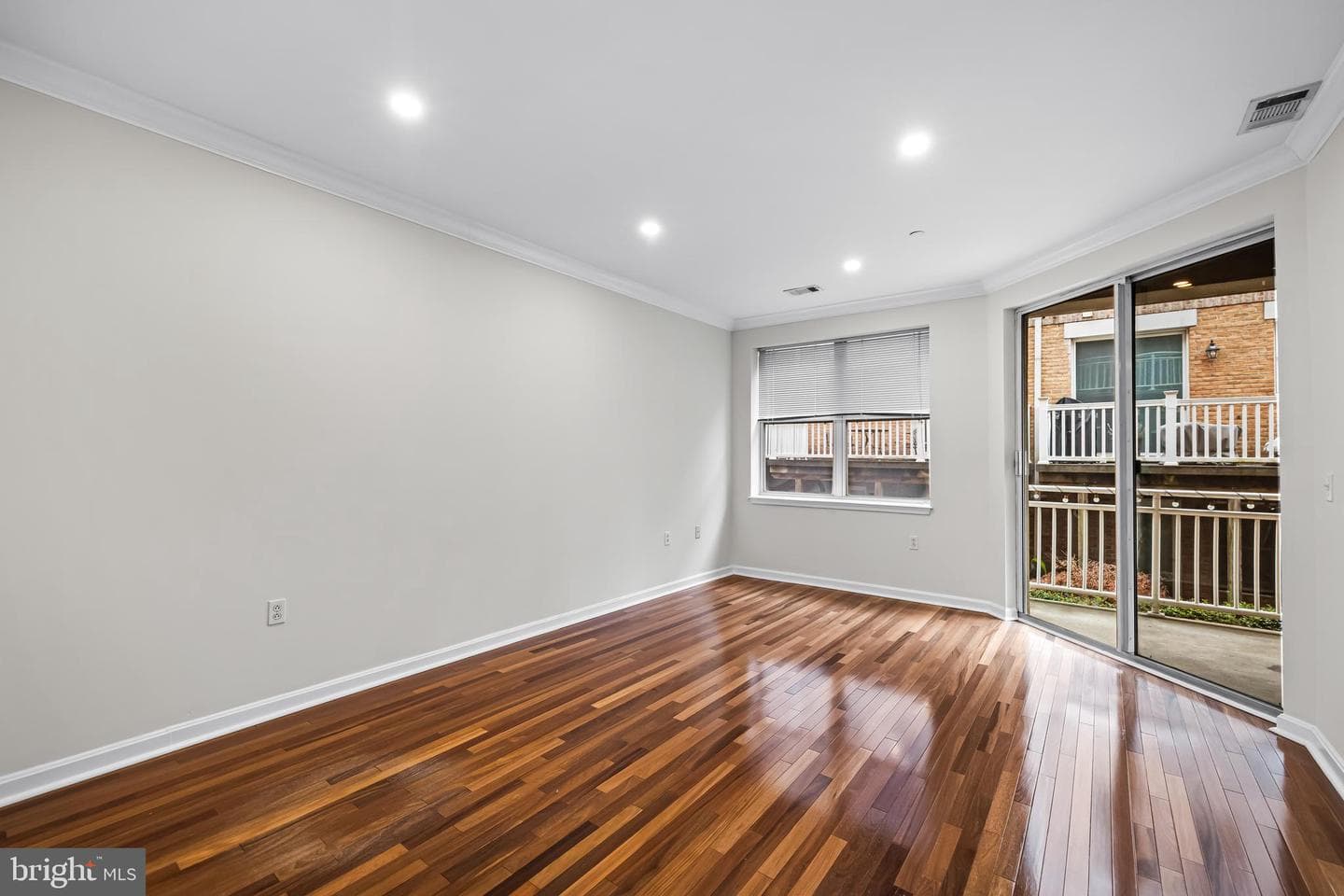 23 Pierside Drive #104 photo 3