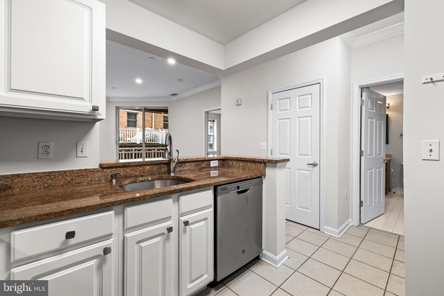 23 Pierside Drive #104 photo 8