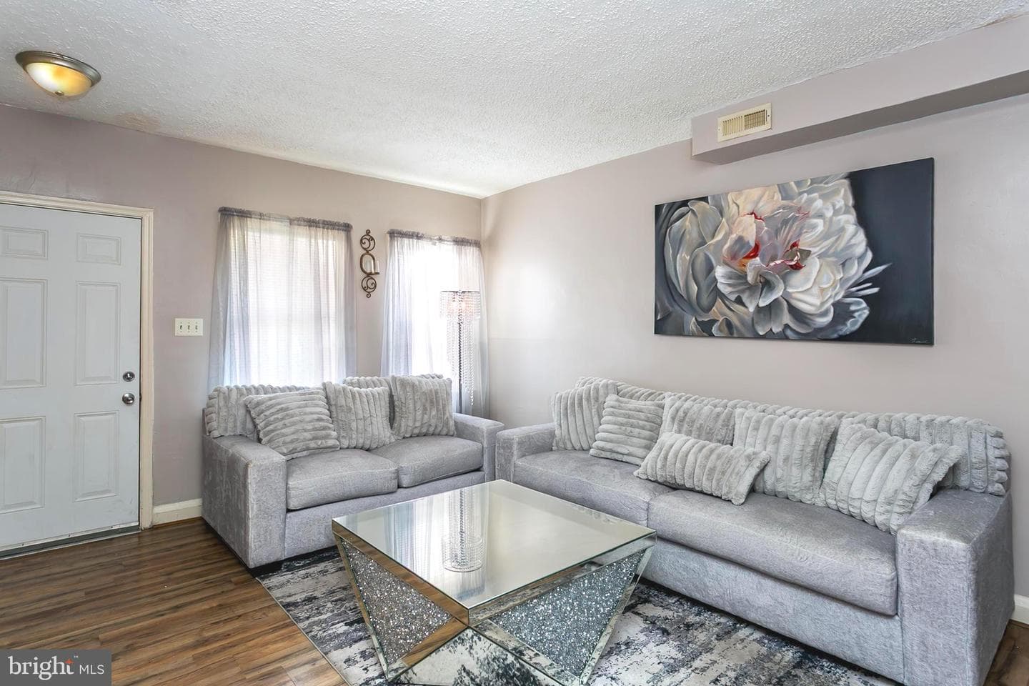 5646 Govane Avenue photo 3
