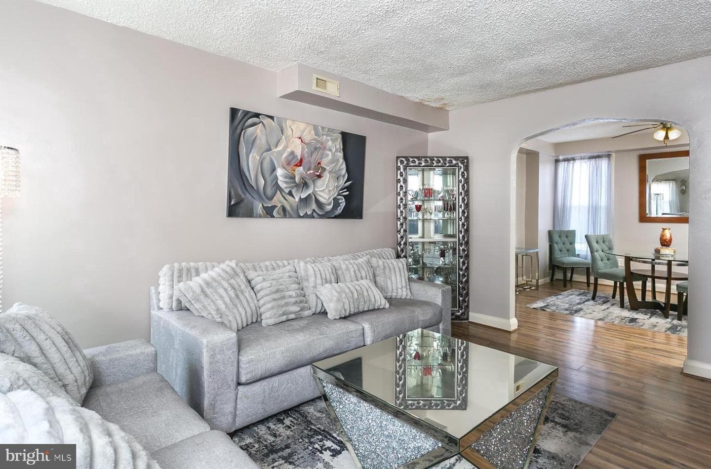 5646 Govane Avenue photo 4