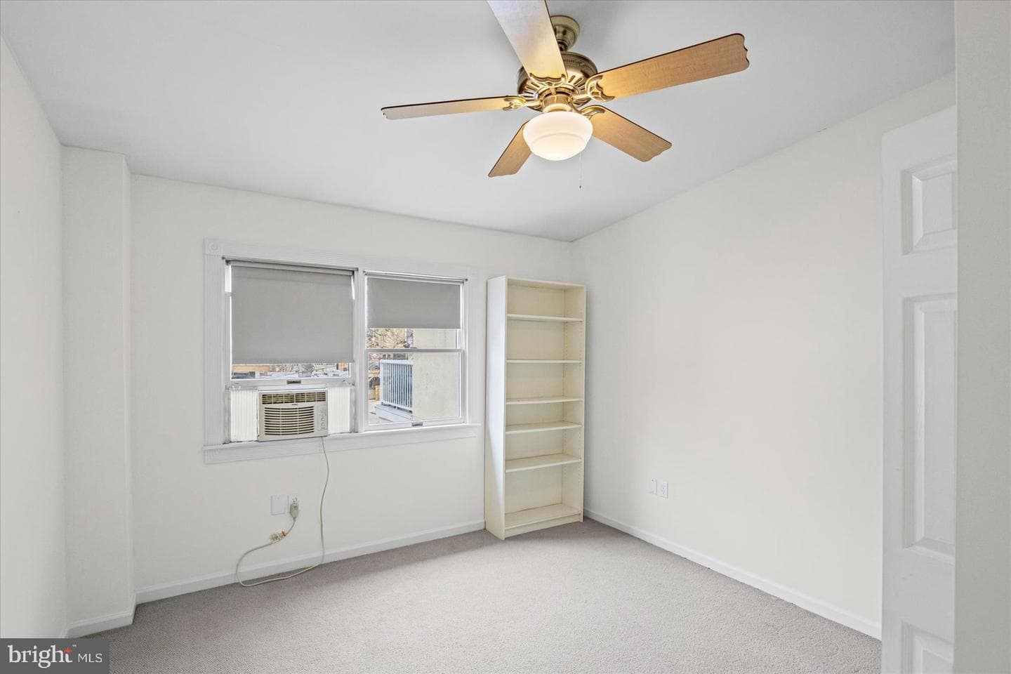 2208 E Lombard Street photo 20