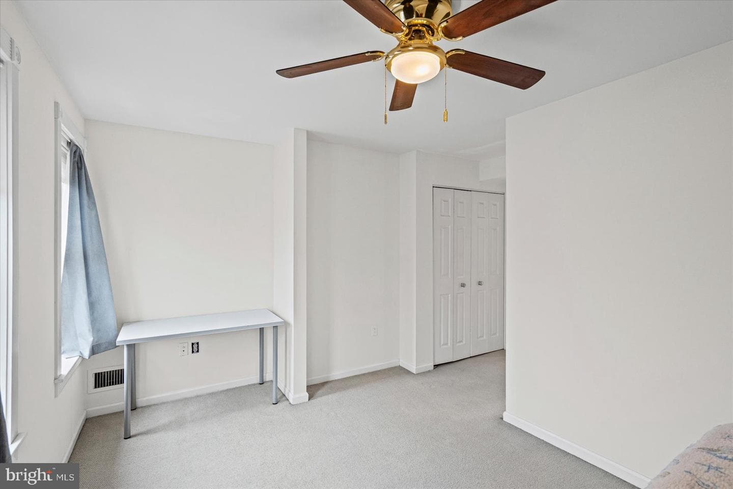 2208 E Lombard Street photo 25