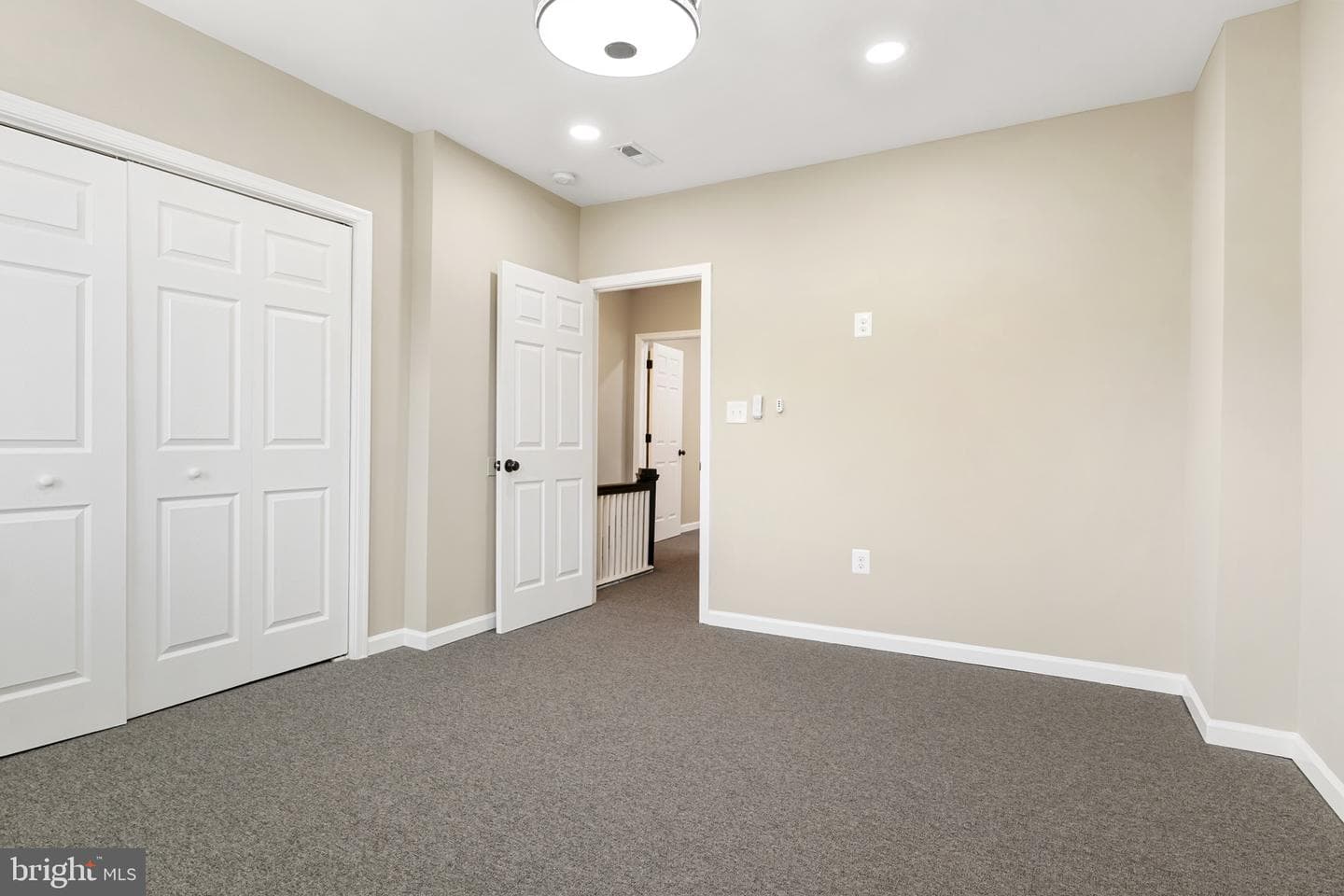 2233 Homewood Avenue photo 20