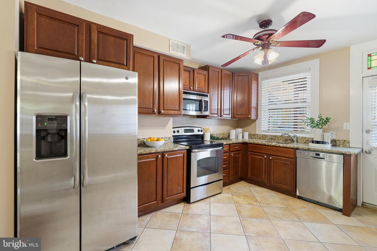 643 S Curley Street photo 8