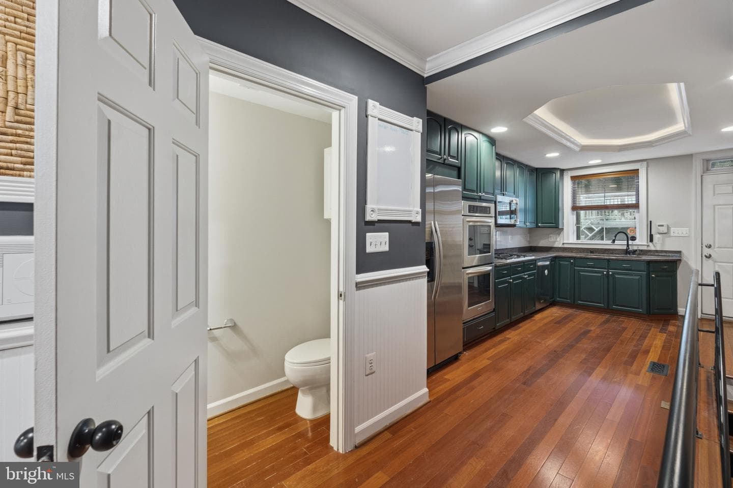 102 Burnett Street photo 11