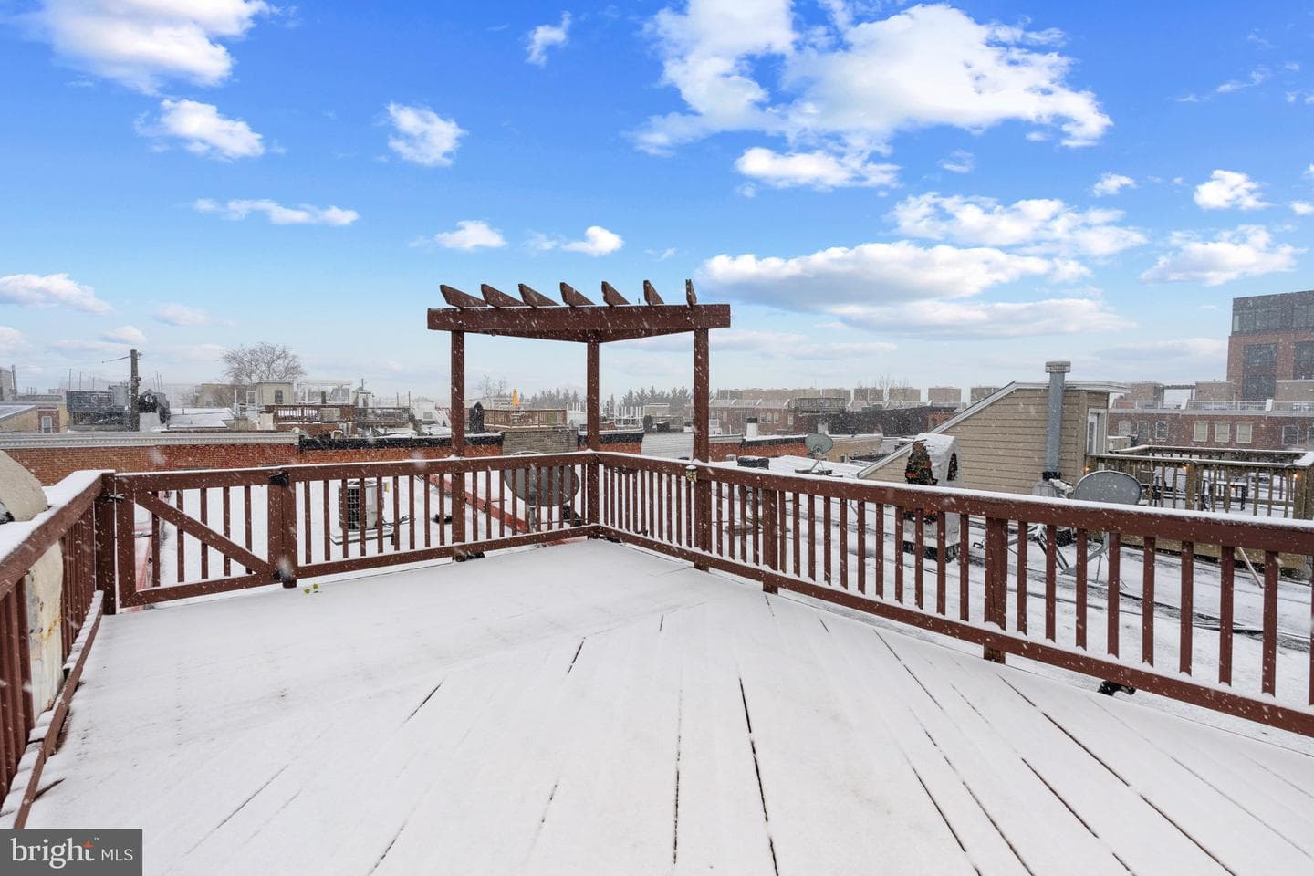 102 Burnett Street photo 31