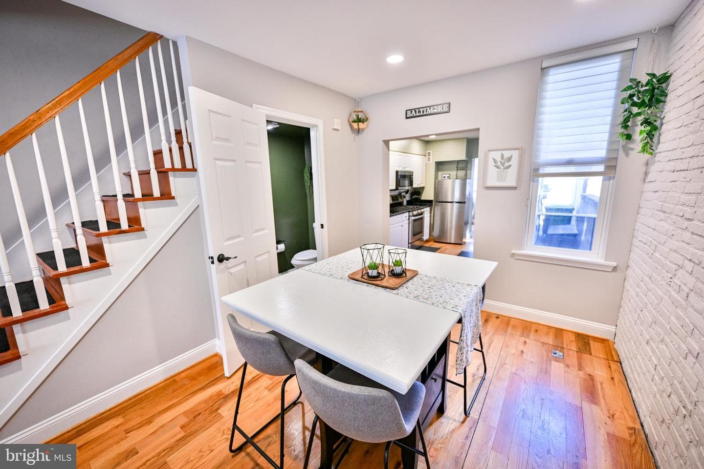 2540 Fleet Street photo 18