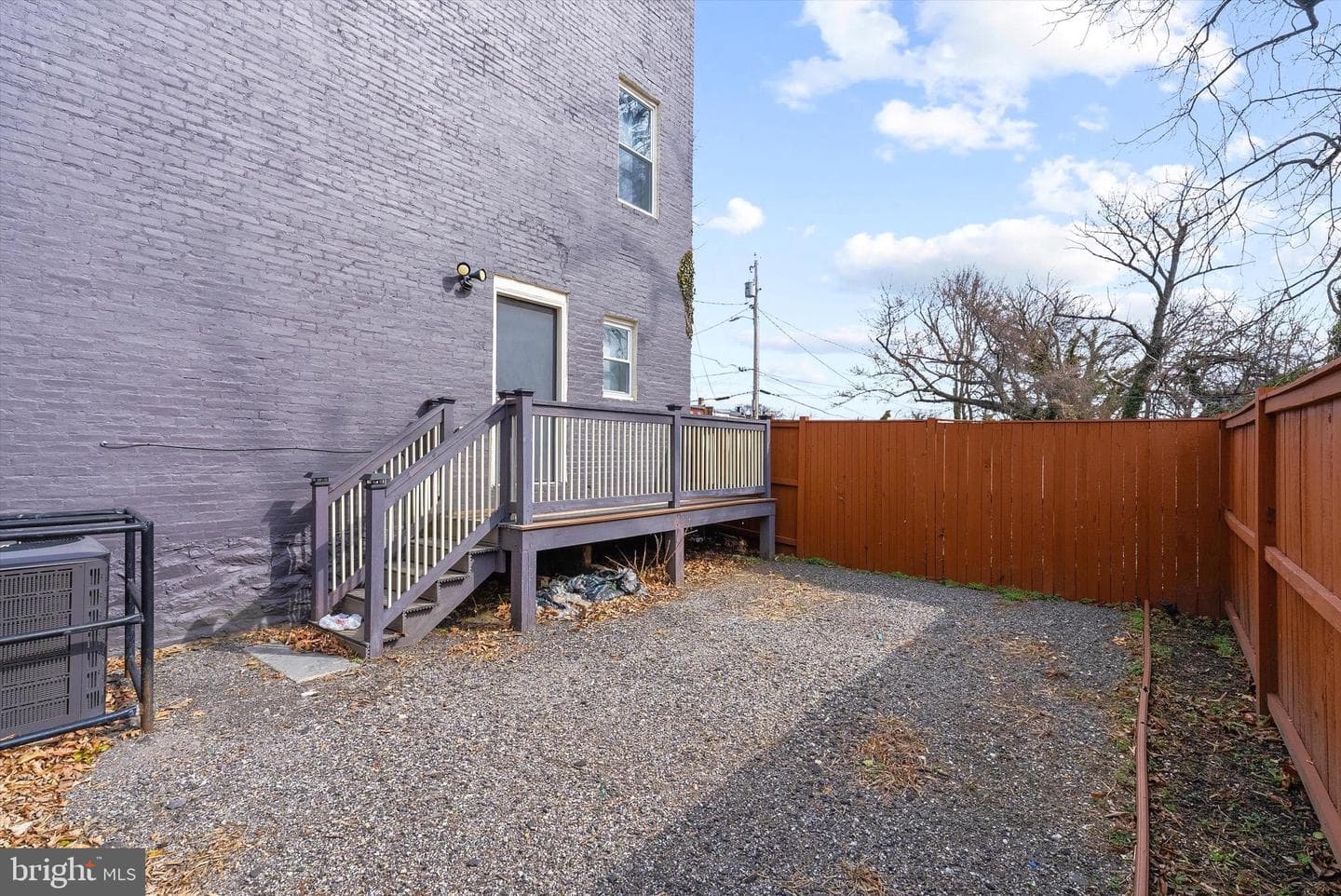 2001 Poplar Grove Street photo 35