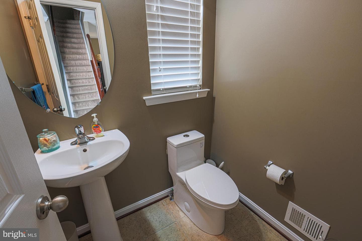2307 Whitley Road photo 15