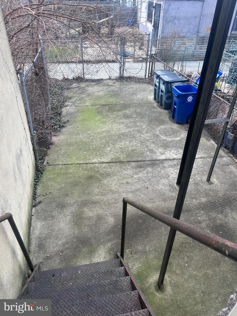 10 N Pulaski Street photo 23