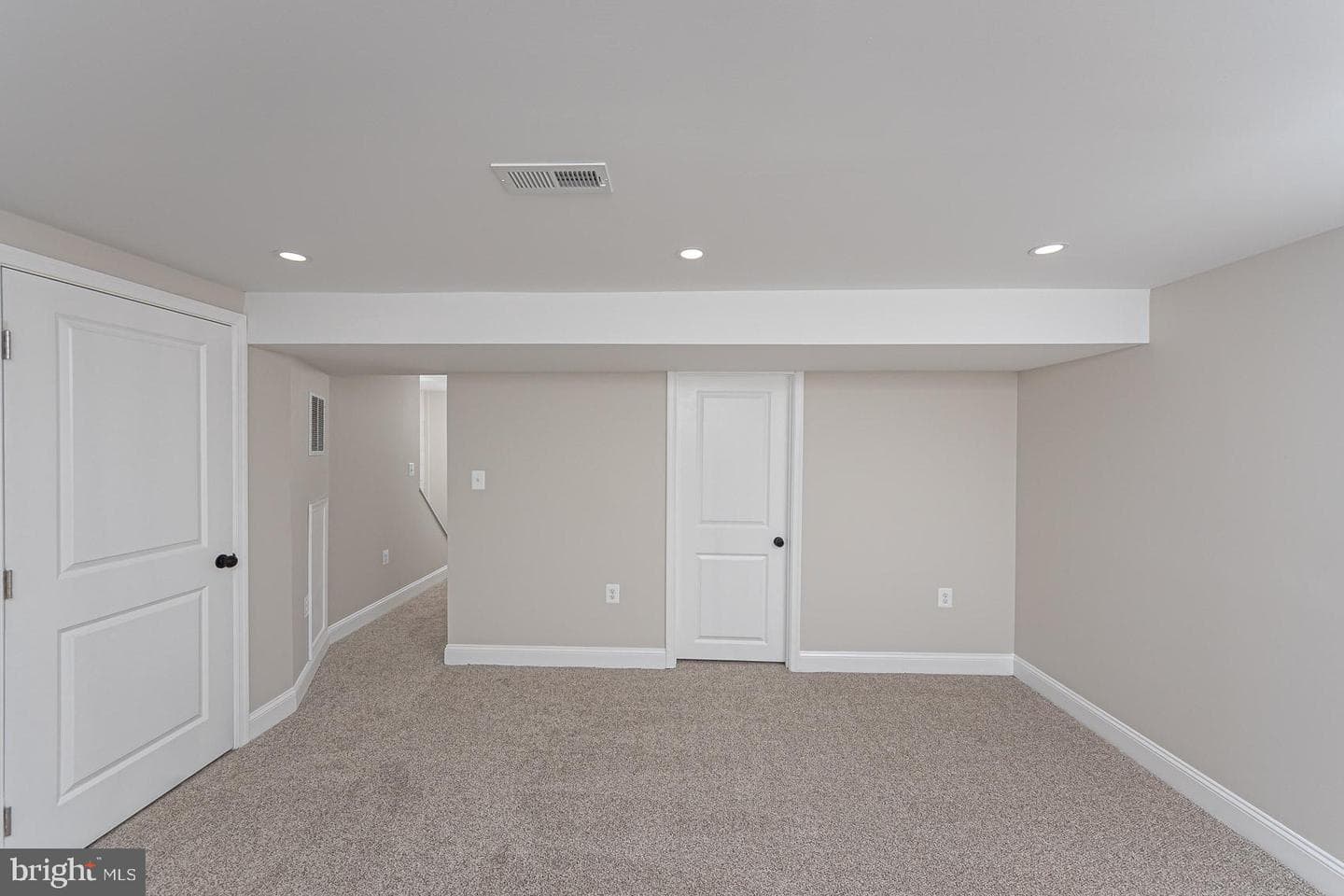 715 Radnor Avenue photo 25