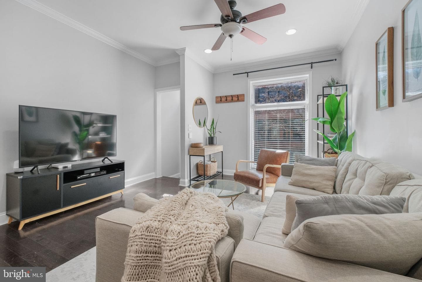 3102 E Lombard Street photo 4