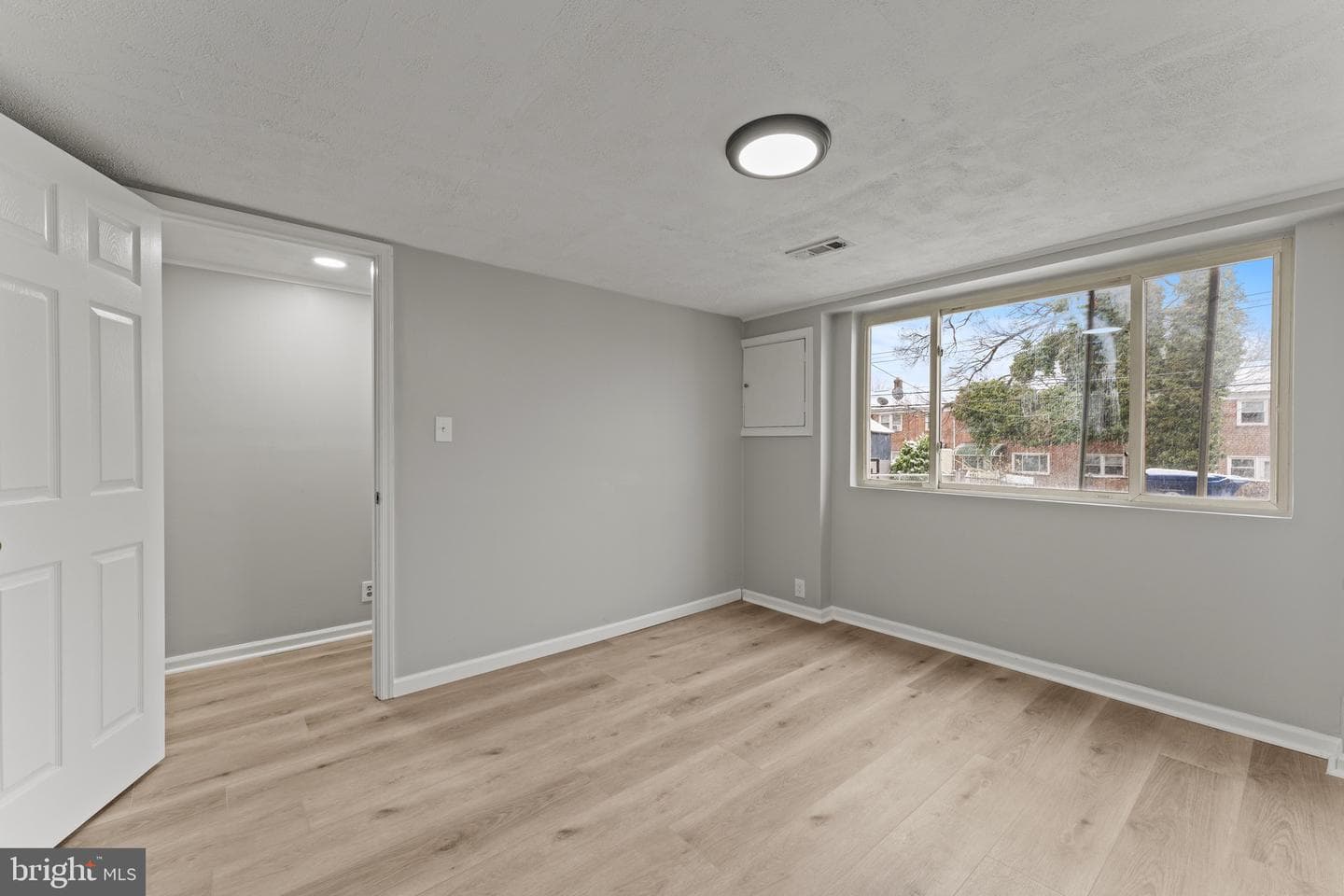 853 Lenton Avenue photo 25