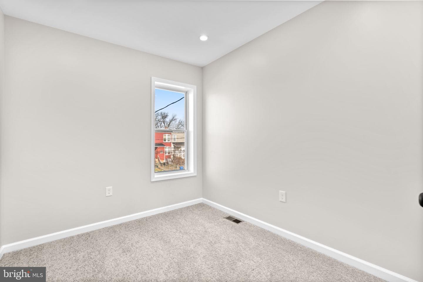 2846 Oakley Avenue photo 12
