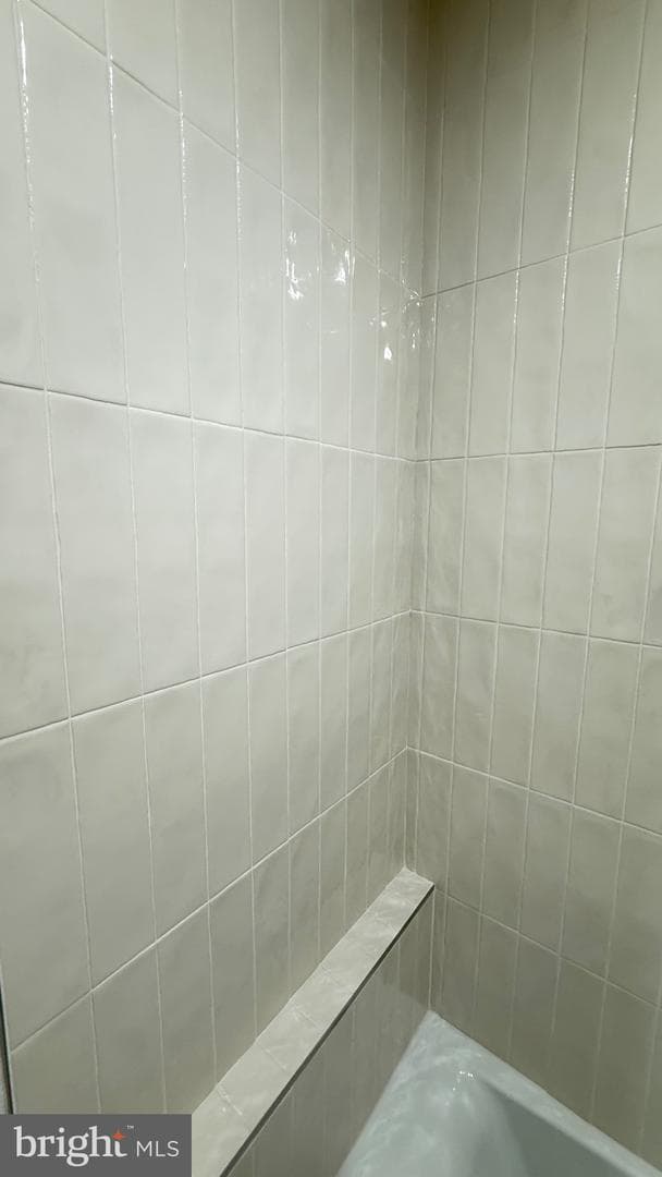 3435 Dupont Avenue photo 31