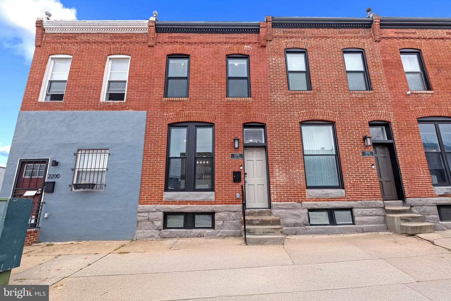 2202 E Chase Street photo 2
