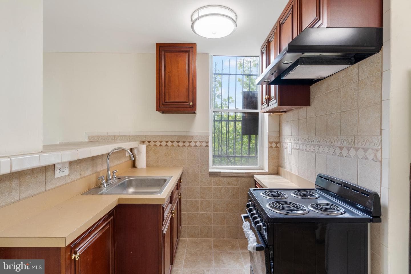 2400 Druid Hill Avenue photo 4