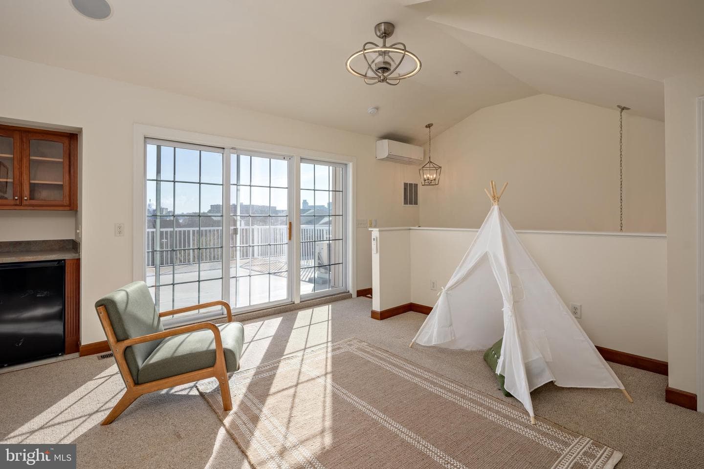 2349 Cambridge Walk photo 47