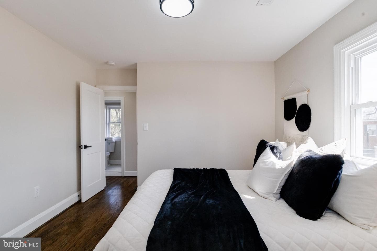 605 Walnut Avenue photo 42