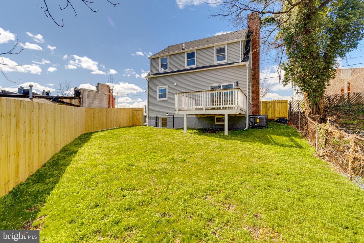 605 Walnut Avenue photo 66