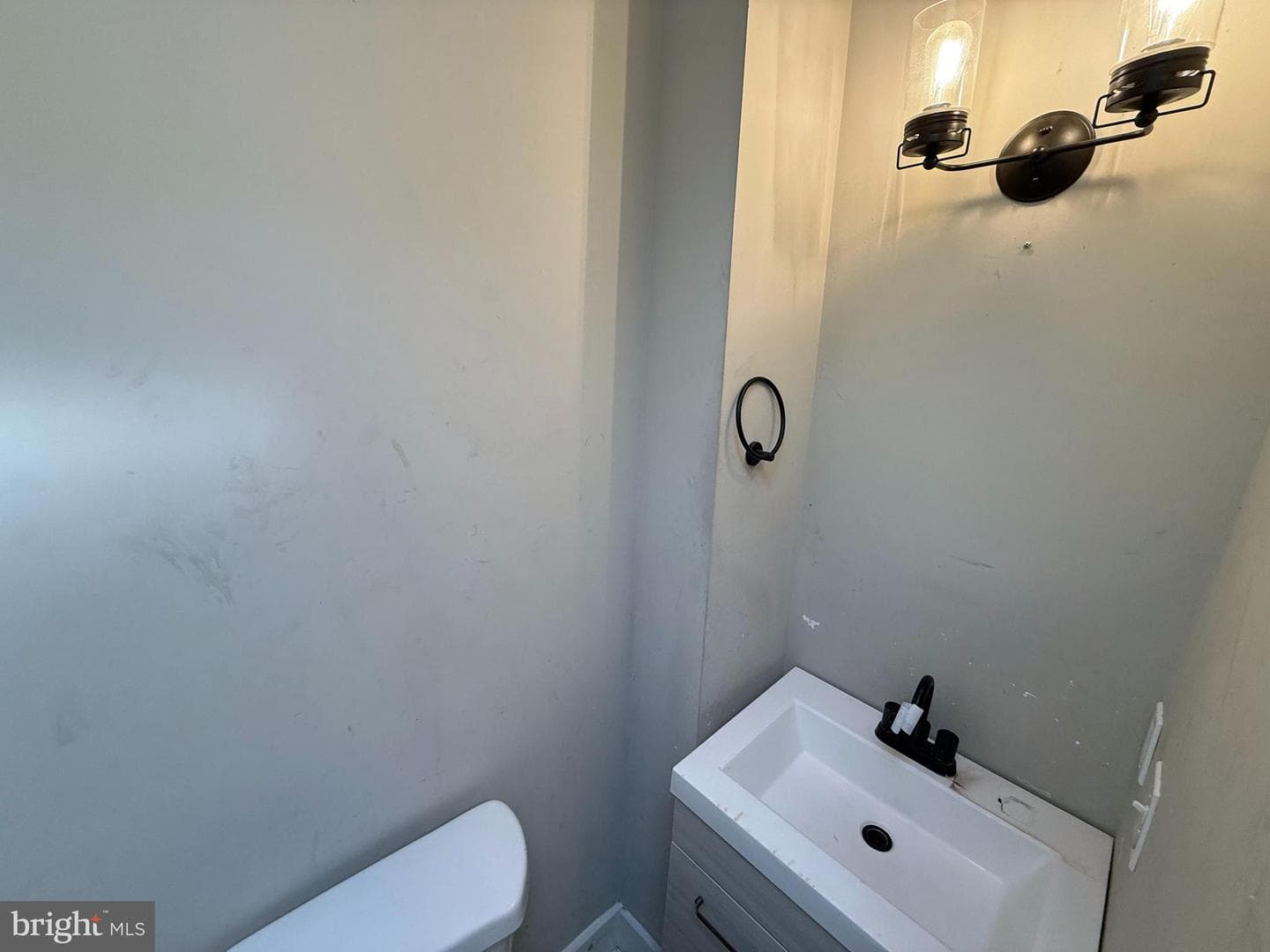 1613 N Smallwood Street photo 20