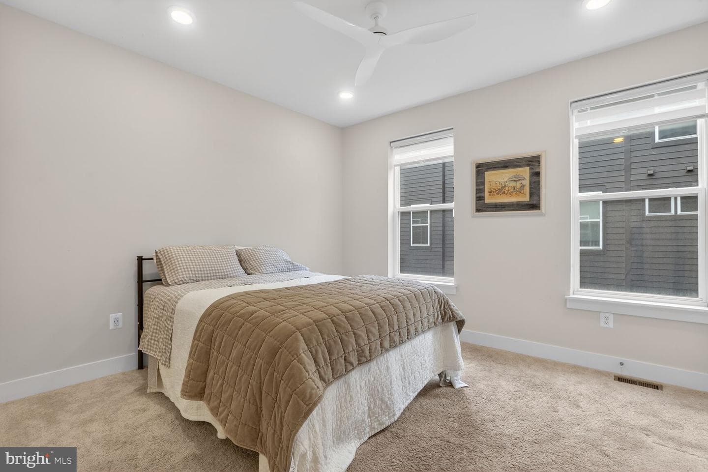 112 Glass Lane photo 15