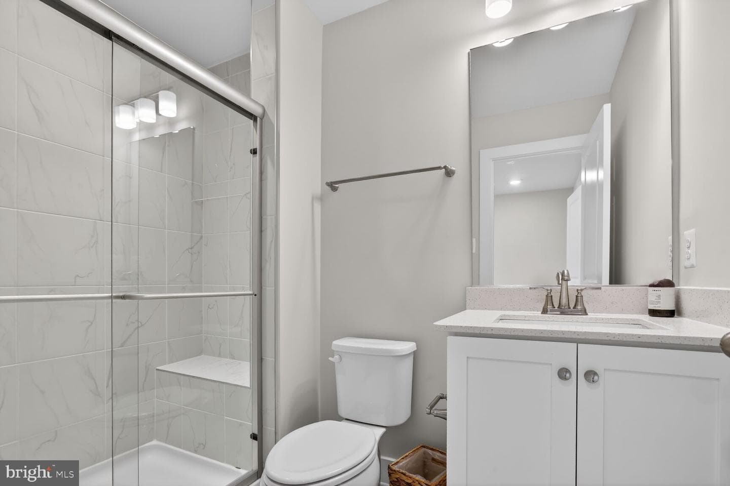 112 Glass Lane photo 21