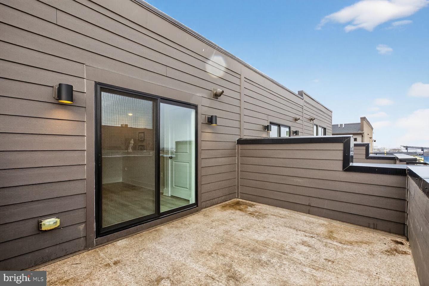 112 Glass Lane photo 24