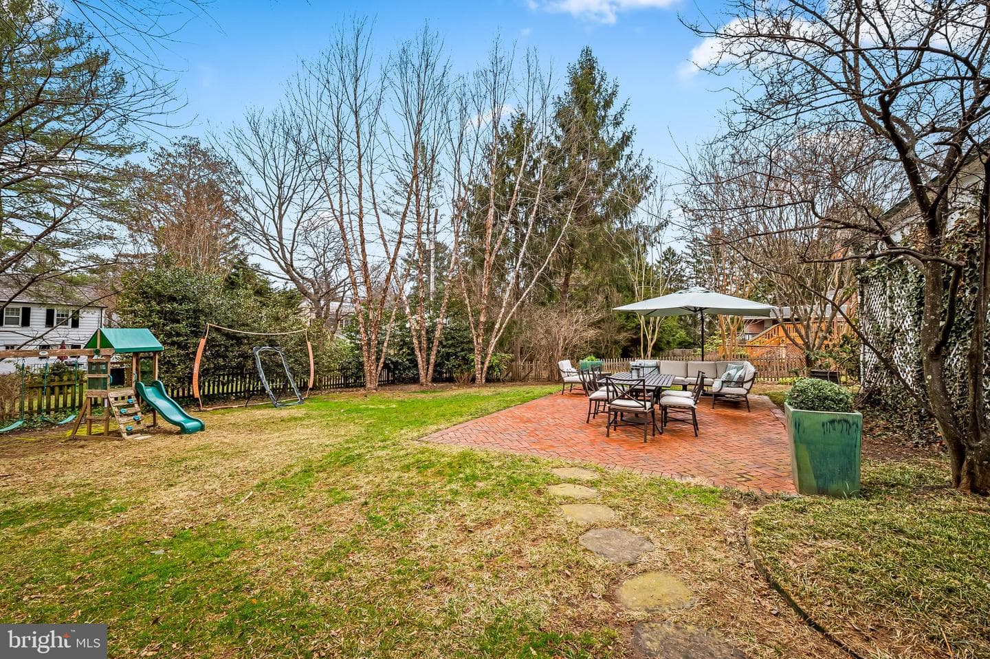 5700 Greenleaf Road photo 37