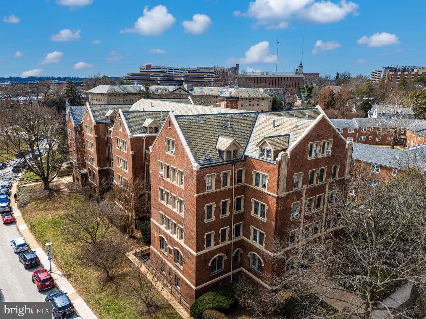 501 W University Parkway #j2 photo 56