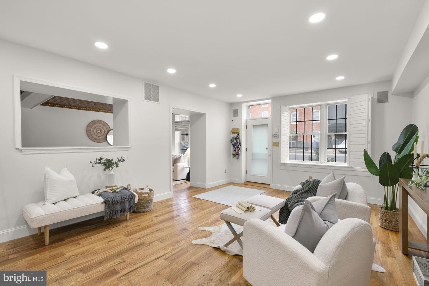 2219 Essex Street photo 10