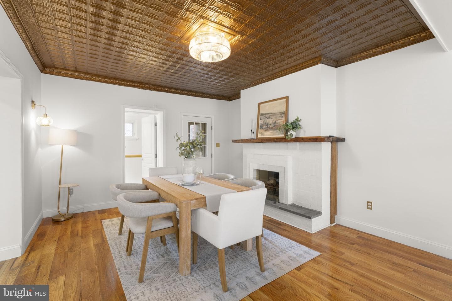 2219 Essex Street photo 15
