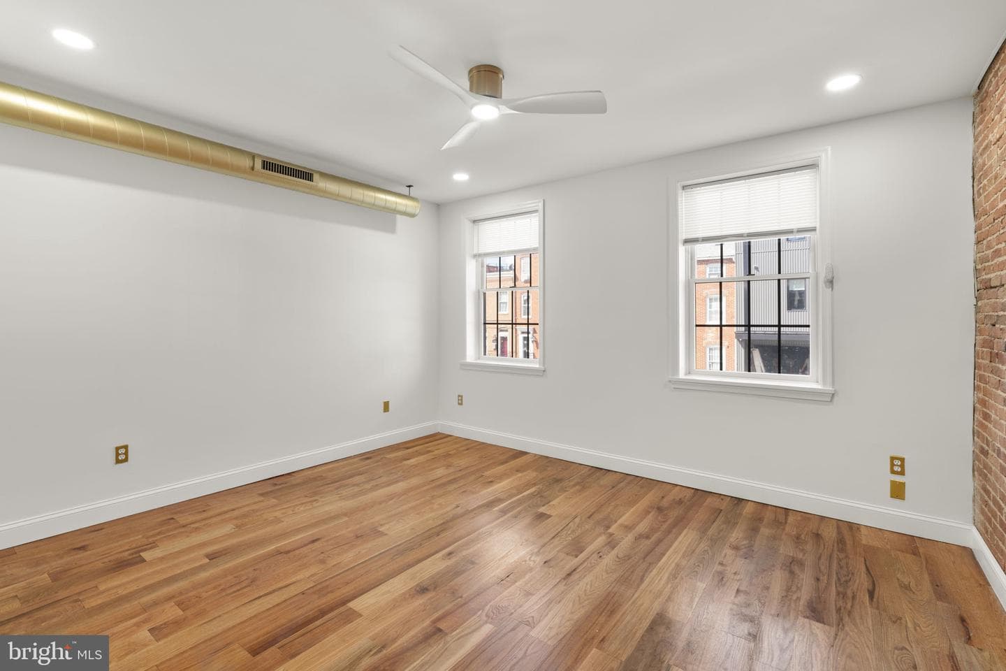 2219 Essex Street photo 20