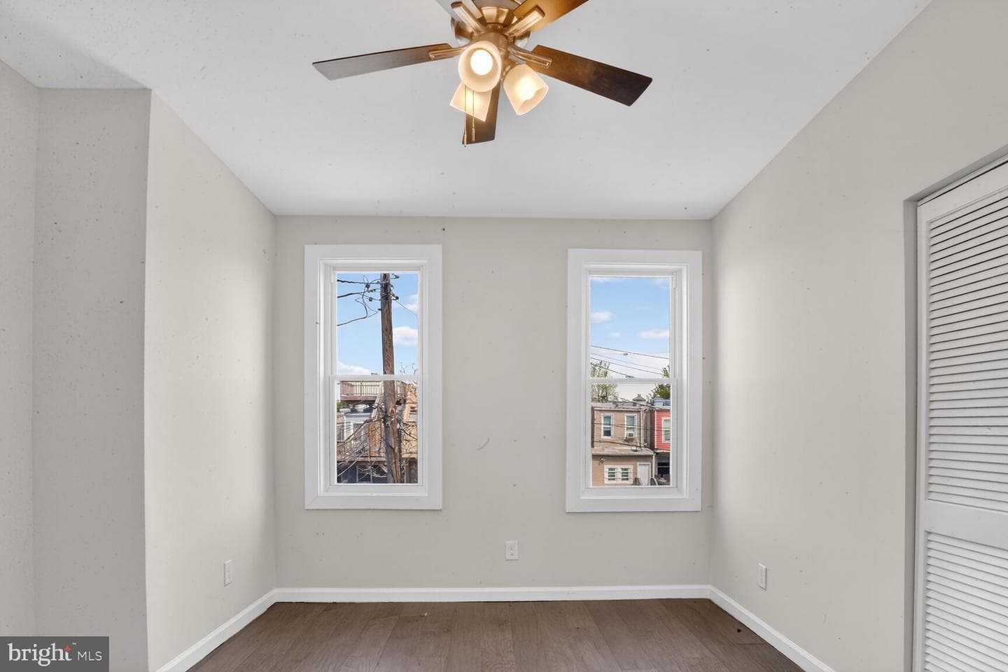 25 N Ellwood Avenue photo 18