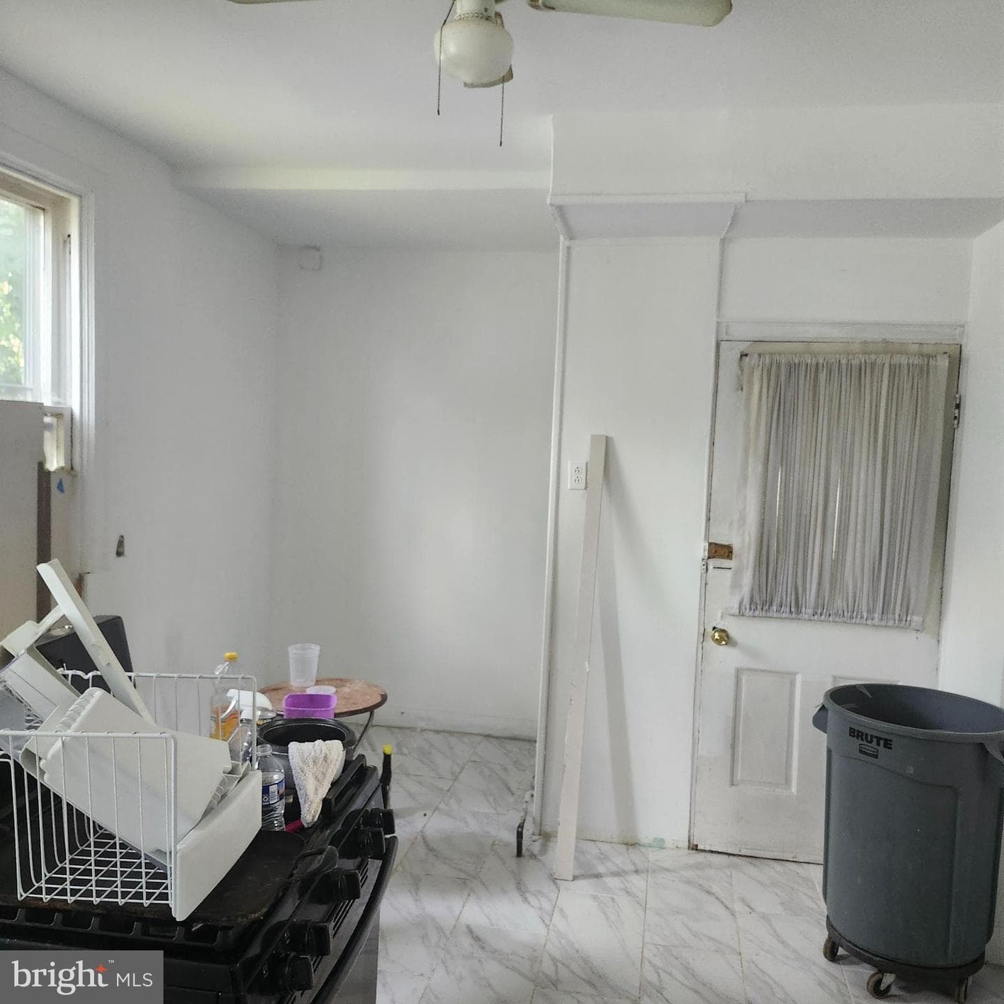 905 Cooks Lane photo 3