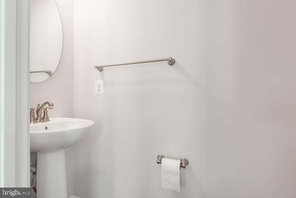1023 Rutland Avenue photo 11