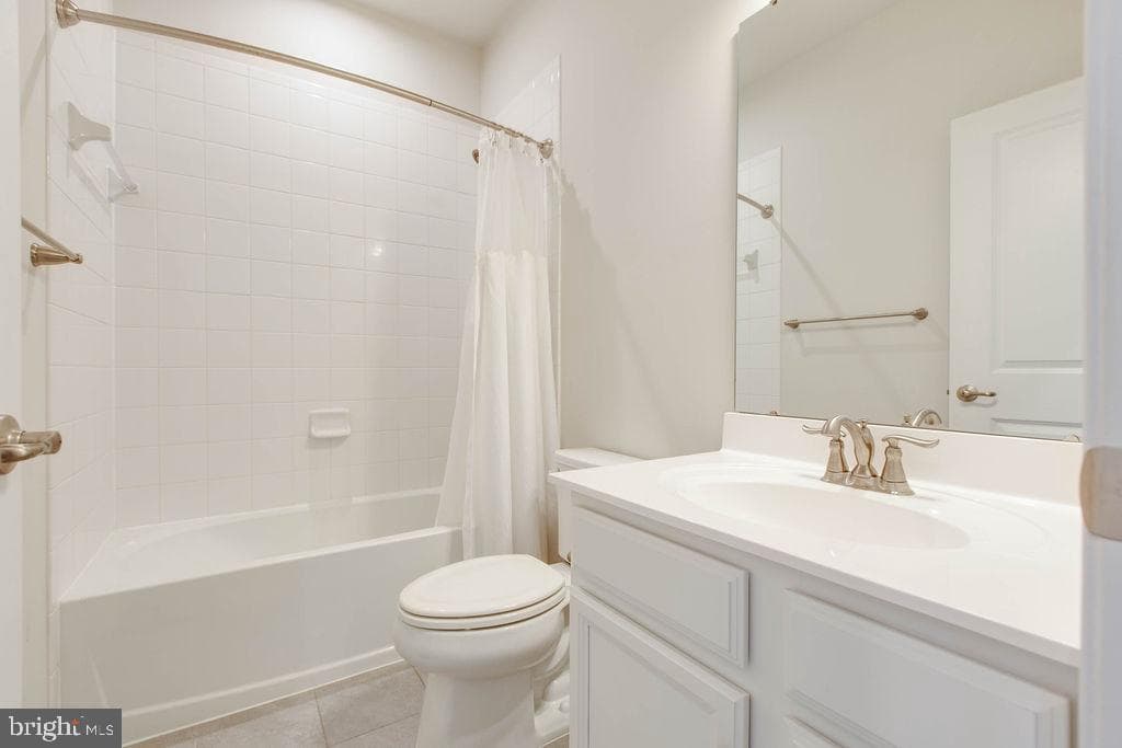 1023 Rutland Avenue photo 24