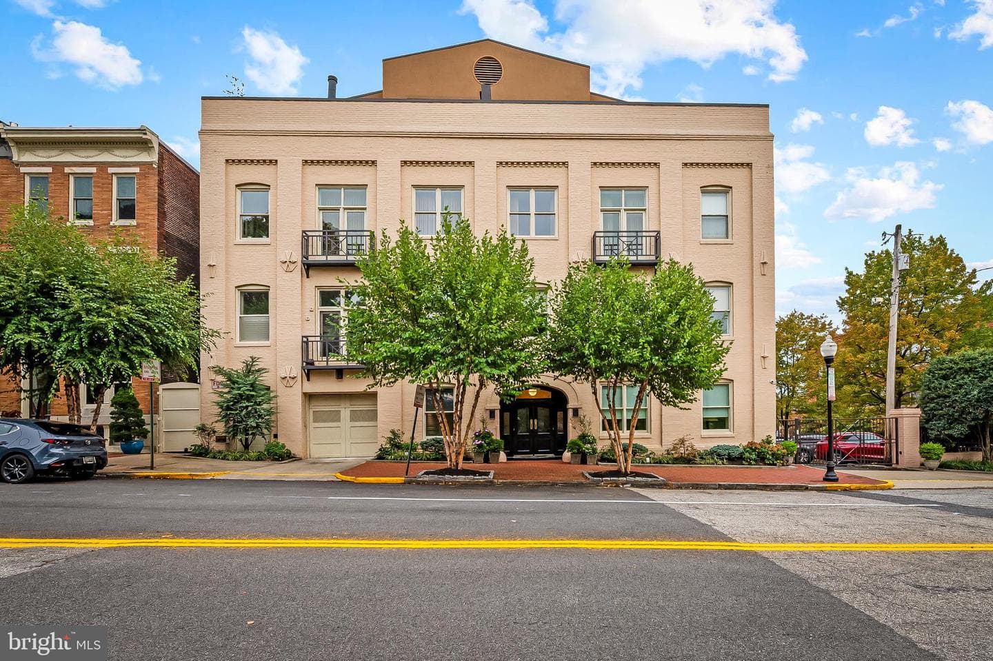 327 Warren Avenue #j photo 45