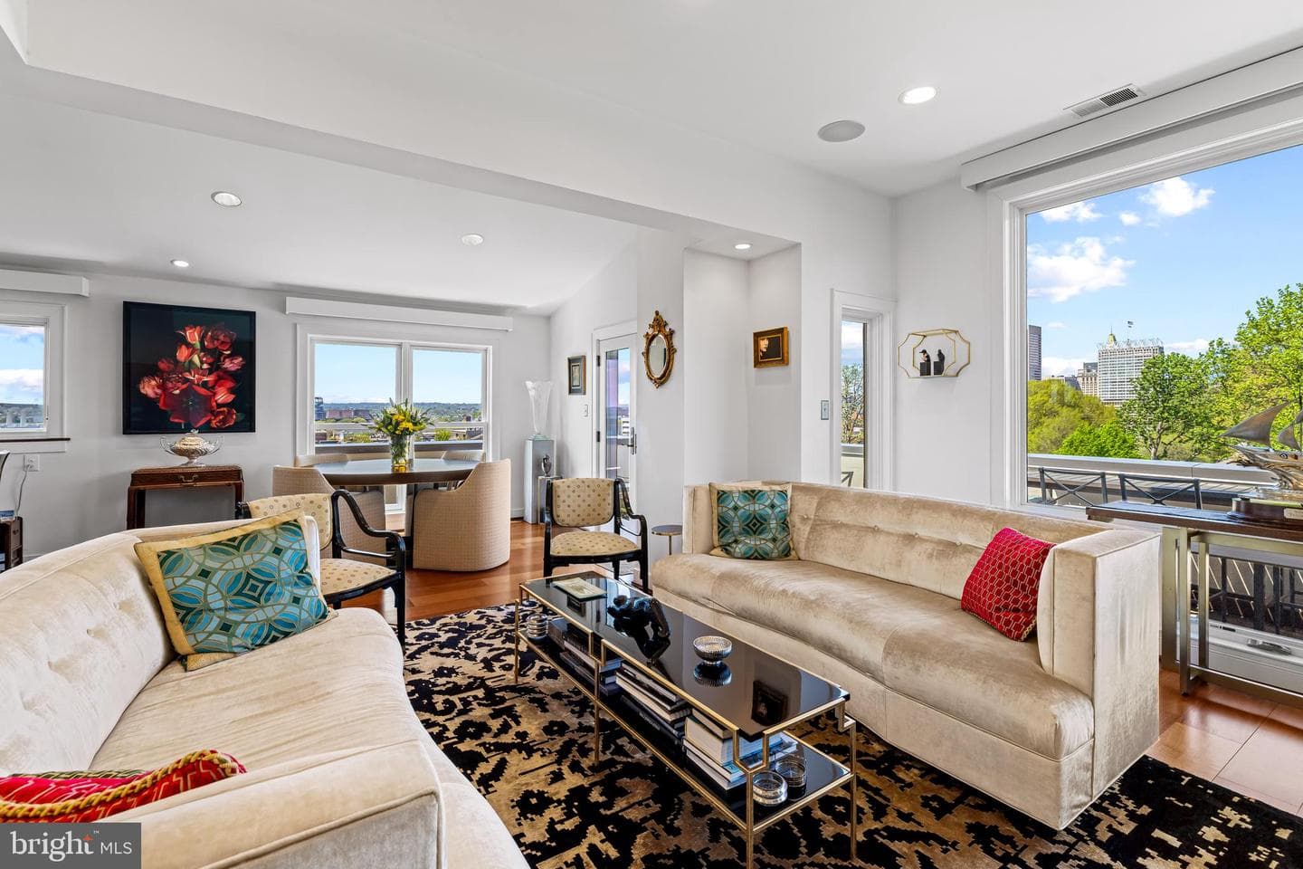 327 Warren Avenue #j photo 6