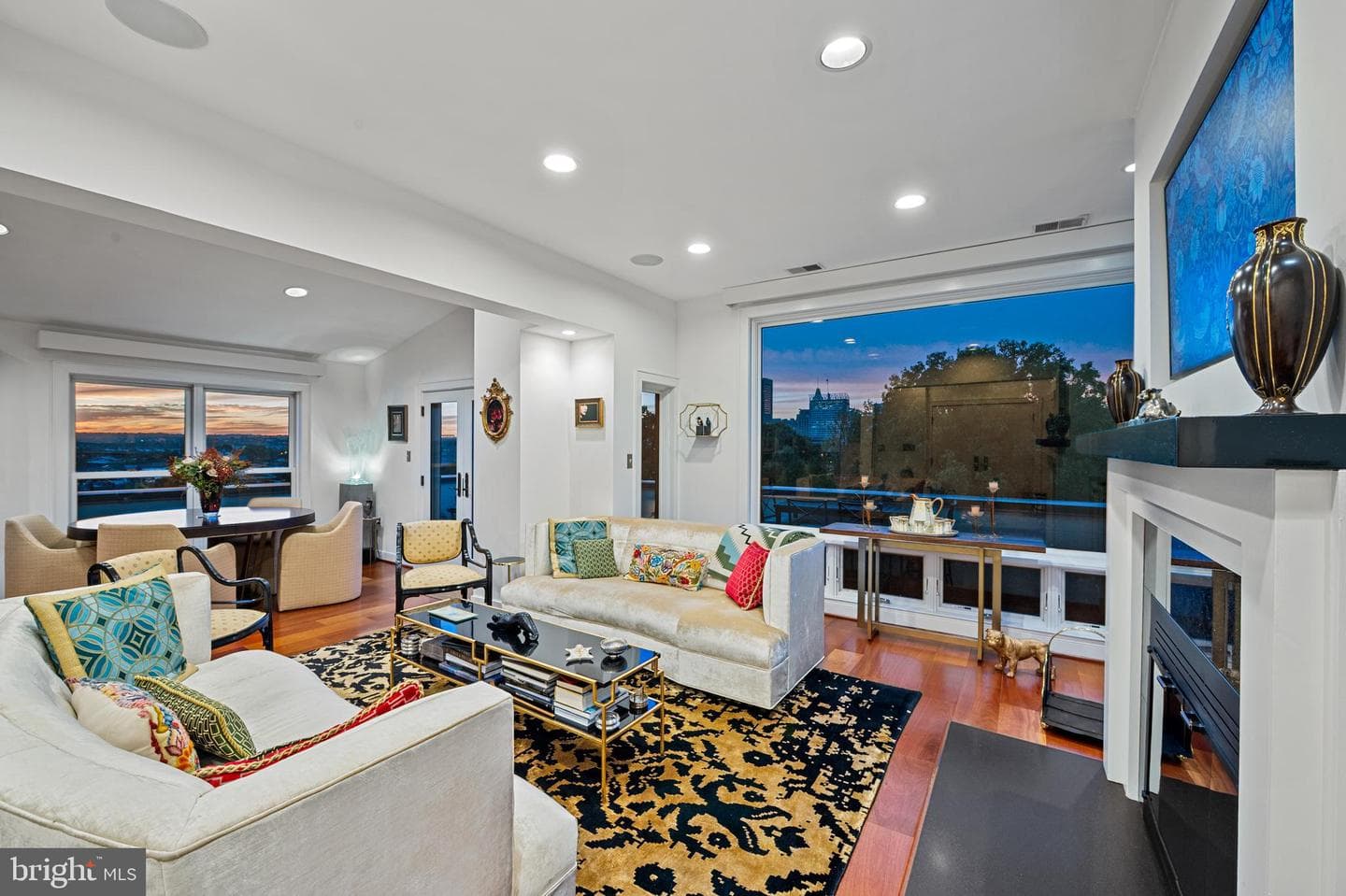 327 Warren Avenue #j photo 7