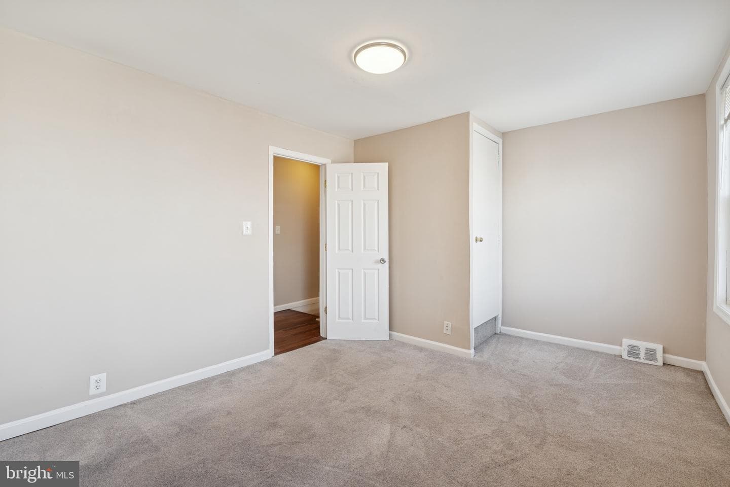 3343 Ravenwood Avenue photo 13