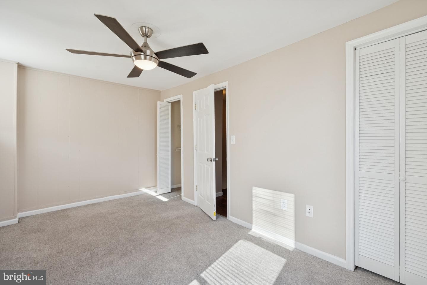3343 Ravenwood Avenue photo 14