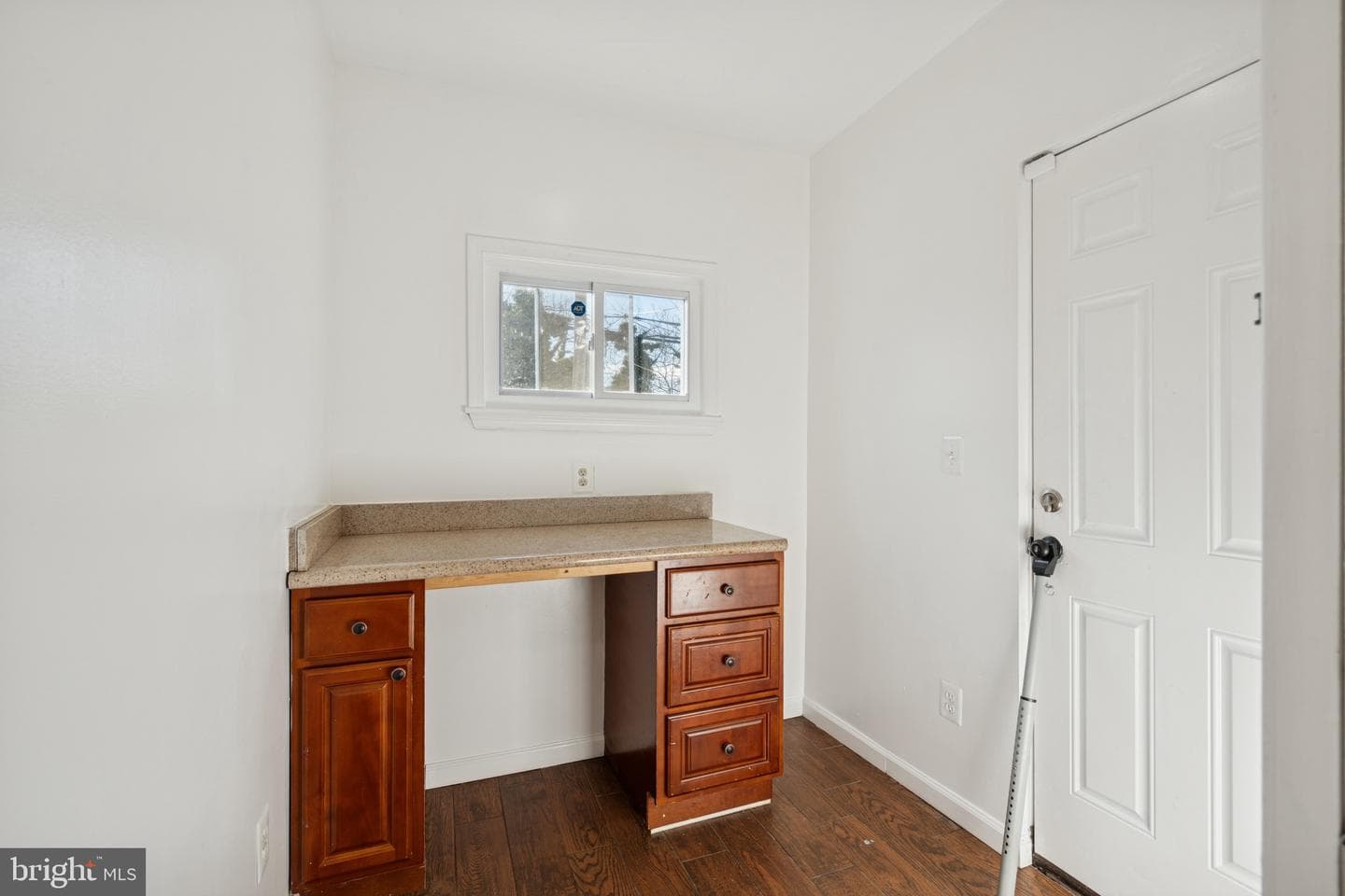 3343 Ravenwood Avenue photo 9
