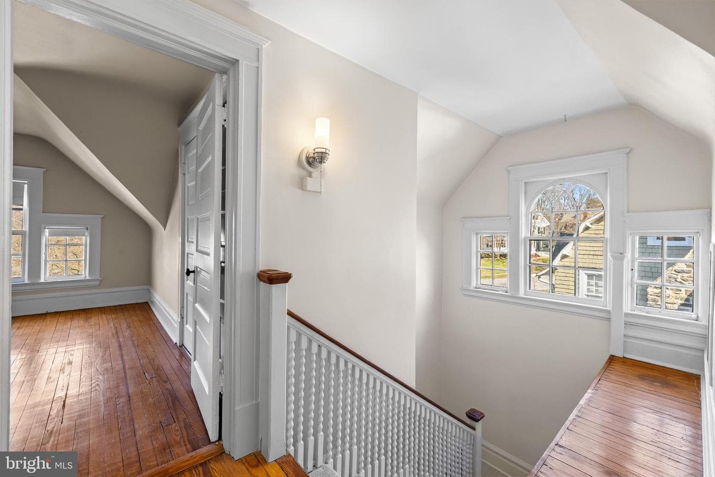 225 Hawthorne Road photo 51