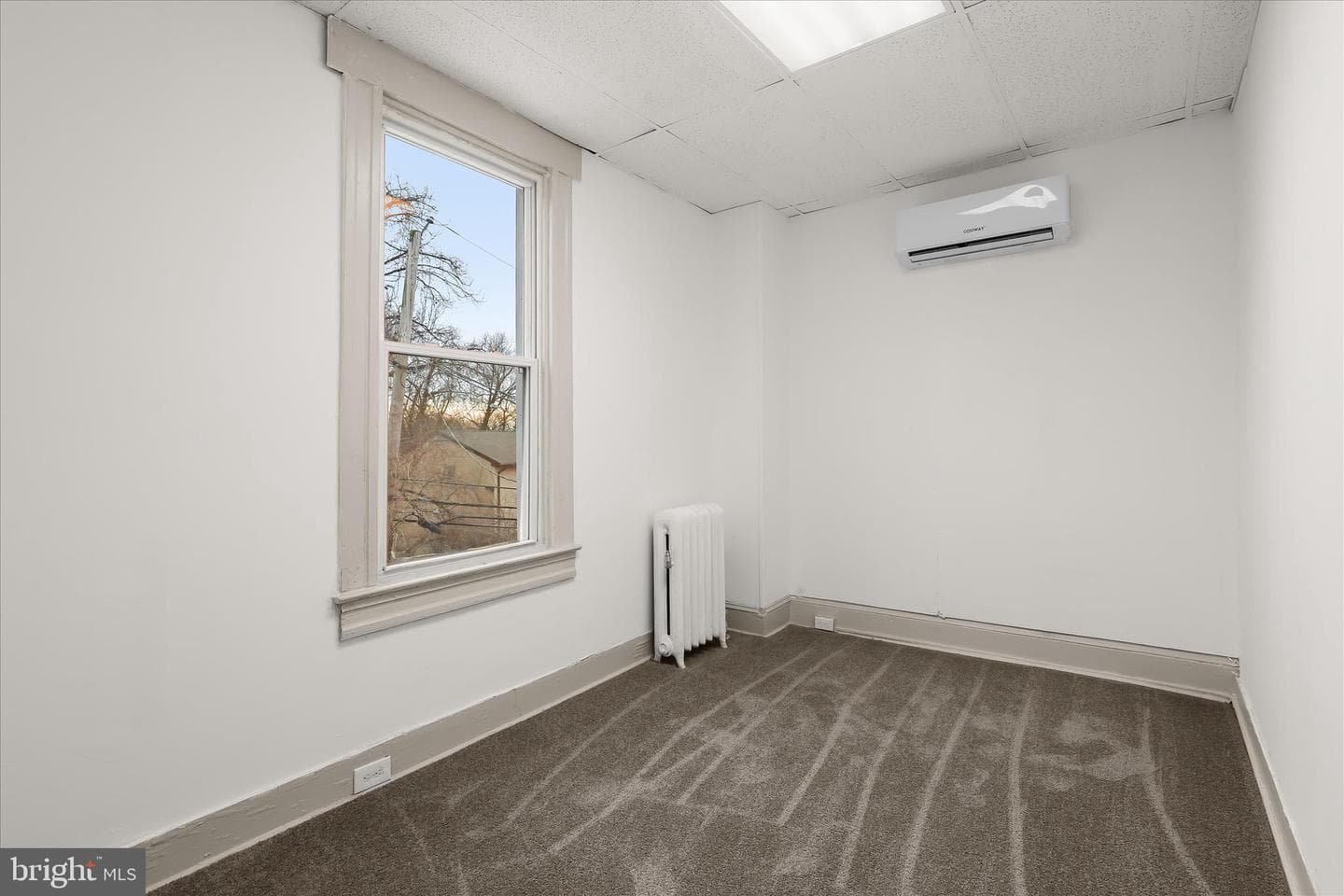 5019 Midwood Avenue photo 19