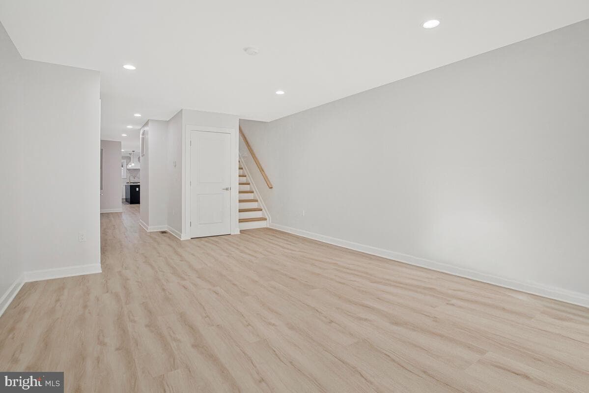 2258 Brookfield Avenue photo 3