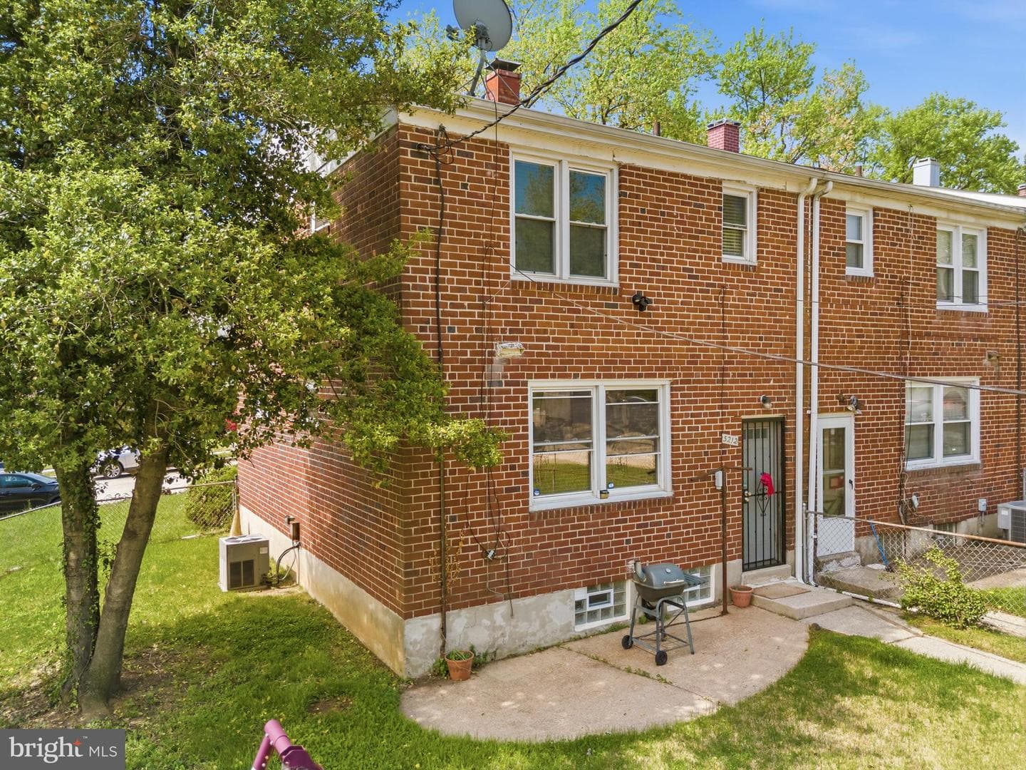 5212 Fredcrest Road photo 27
