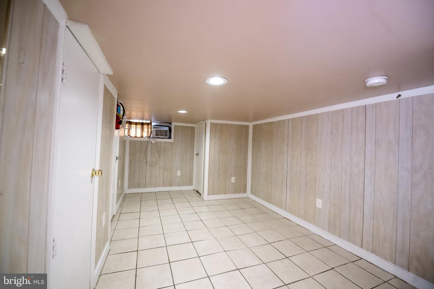 3702 E Lombard Street photo 24