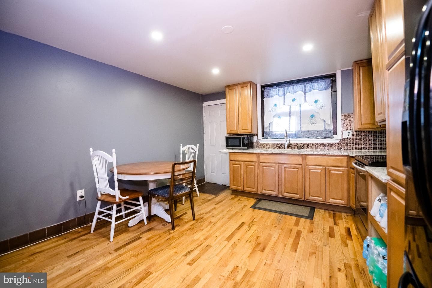 3702 E Lombard Street photo 5